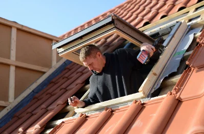 Pose de fenêtres de toit Velux à Feuges